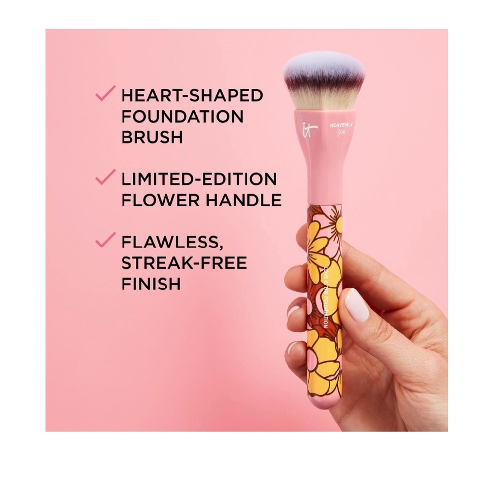 BNWT!it brushes for ulta flower power foundation & holographic L E brush๐๐ - Picture 8 of 11